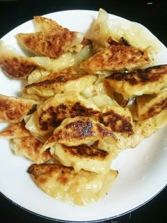 節約!パクパク鶏挽き肉カレー餃子-レシピのメイン写真