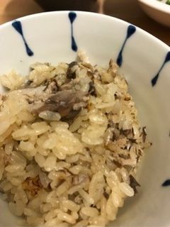 サバ缶で炊き込みごはん-レシピのメイン写真
