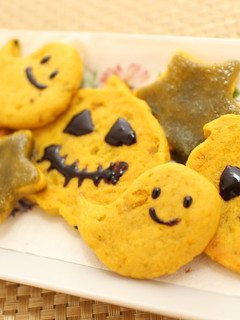 しっとり♪ハロウィンかぼちゃクッキー-レシピのメイン写真