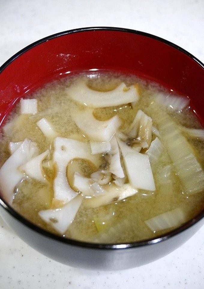 花粉症対策！蓮根舞茸白菜の味噌汁-レシピのメイン写真