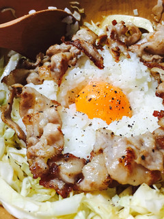 千切りキャベツTKG(卵かけ御飯)-レシピのメイン写真