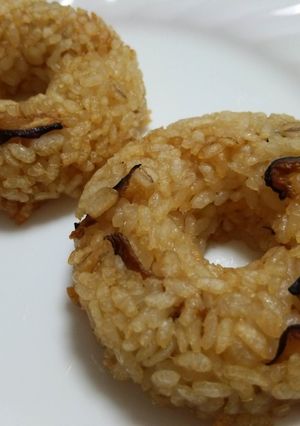 焼ドーナツ!？炊き込みご飯de焼おにぎり-レシピのメイン写真