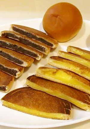 簡単おやつパン(あんぱん クリームパン)-レシピのメイン写真
