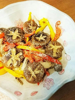 しいたけとパプリカの炒め物-レシピのメイン写真