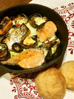 スキレットで秋の味 鮭とキノコのグリル-レシピのメイン写真