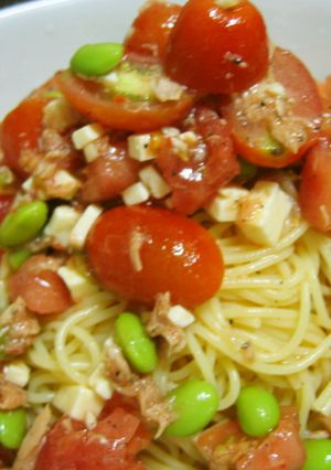フレッシュトマトとチーズの冷製パスタ-レシピのメイン写真
