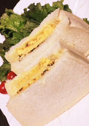 お手軽簡単に！☆厚焼き玉子サンド☆-レシピのメイン写真