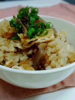 食べる煮干しダシで炊き込みご飯-レシピのメイン写真