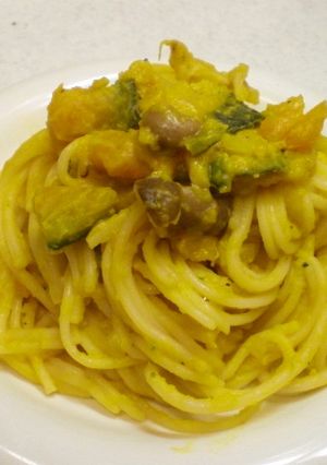 かぼちゃとしめじの秋色パスタ-レシピのメイン写真