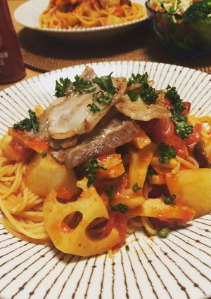 豚バラとレンコンのトマトソースパスタ-レシピのメイン写真