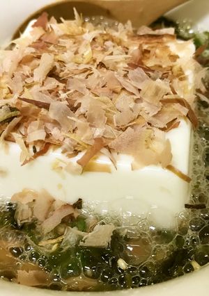 手っ取り早くヘルシーな混ぜ混ぜ納豆豆腐-レシピのメイン写真