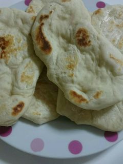 フライパンで簡単ナン、ピザにも-レシピのメイン写真