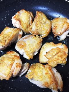鳥もも肉 塩焼き 皮パリパリ !油不要!-レシピのメイン写真