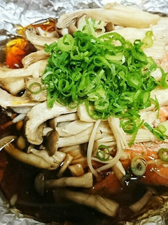 秋らしい生鮭とキノコのホイル焼き☆美味-レシピのメイン写真