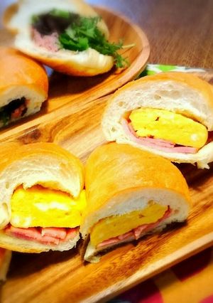 塩パンでべーコンオムレツサンド♪-レシピのメイン写真