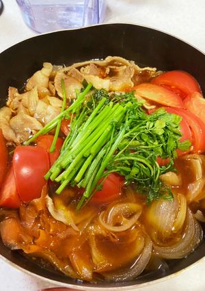 薬味（ミョウガ大葉）卵のトマト豚すき焼き-レシピのメイン写真