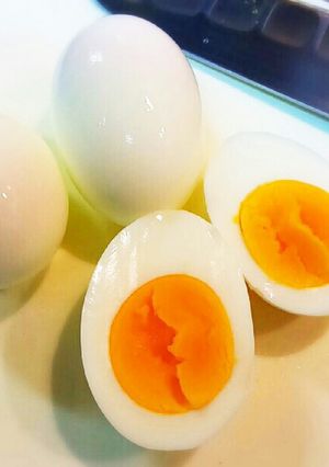 穴あけ器不要！つるん☆と剥ける茹で玉子-レシピのメイン写真