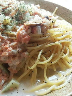 簡単 鮭とキノコのホワイトパスタ-レシピのメイン写真