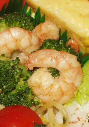 お弁当に☆海老＆ブロのバター醤油ソテー-レシピのメイン写真