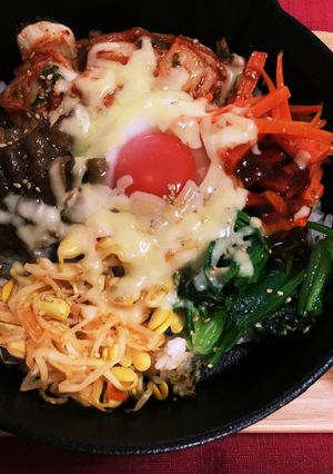 スキレットで石焼チーズビビンバ-レシピのメイン写真