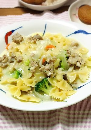 簡単！ファルファッレのクリームパスタ風♪-レシピのメイン写真