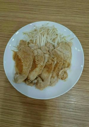 定番の生姜焼き☆漬け込むからご飯が進む♪-レシピのメイン写真