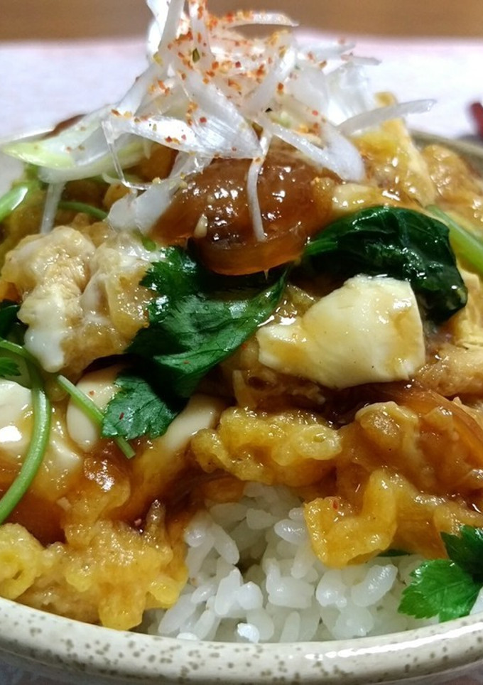 フルぷる豆腐と揚げ玉のこってり卵とじ丼-レシピのメイン写真