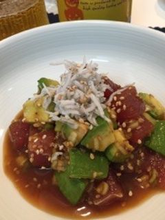 マグロとアボカドのユッケ-レシピのメイン写真