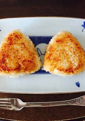 バター醤油の焼きおにぎり-レシピのメイン写真