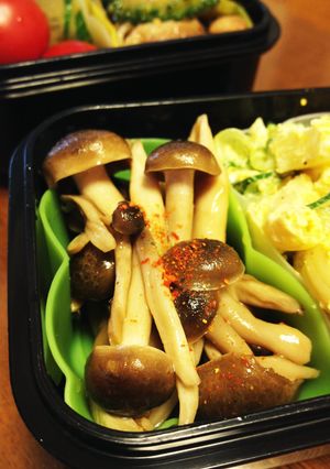 お弁当に簡単♫ピリ辛きのこ-レシピのメイン写真