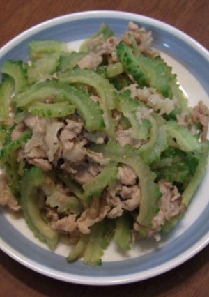ゴーヤと豚肉のシンプル炒め-レシピのメイン写真