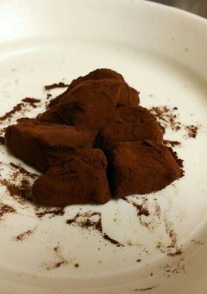 【材料３つ】妻絶賛 板チョコで生チョコ-レシピのメイン写真