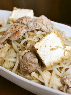 豚肉+醤油麹&味噌でもやし厚揚げの炒め物-レシピのメイン写真