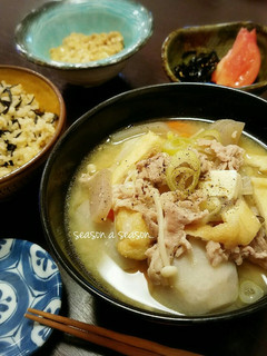 【汁物】秋の味覚凝縮♡具だくさん豚汁-レシピのメイン写真