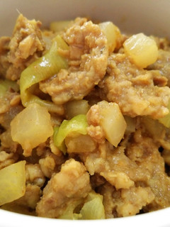 コロコロ大根&白ねぎ☆甘辛カレーそぼろ-レシピのメイン写真