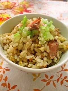 生鮭のあら入り☆スパイシー混ぜご飯-レシピのメイン写真