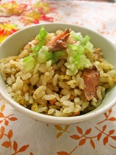 生鮭のあら入り☆スパイシー混ぜご飯-レシピのメイン写真