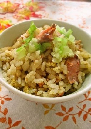 生鮭のあら入り☆スパイシー混ぜご飯-レシピのメイン写真