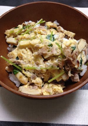 1歳〜取分け幼児食 だし汁不要の卵とじ丼-レシピのメイン写真