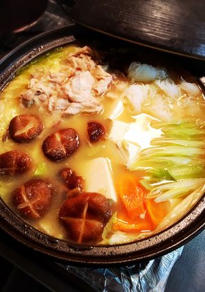 簡単絶品★キャベツと豚肉のポカポカ味噌鍋-レシピのメイン写真