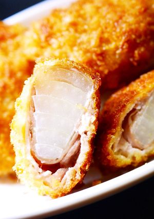 玉ねぎでかさ増し！豚こま肉巻き★とんかつ-レシピのメイン写真