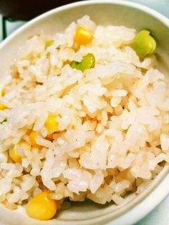 カラフル☆枝豆とコーンの炊き込みご飯-レシピのメイン写真