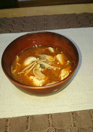 具たくさんな赤だし！-レシピのメイン写真