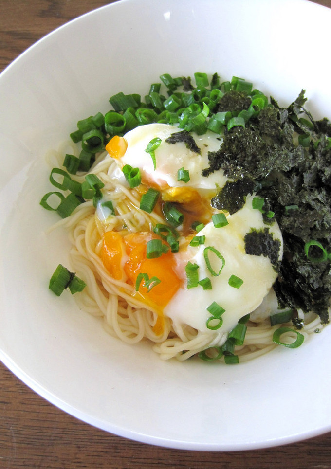 温泉卵とネギとゴマ油のおそうめん-レシピのメイン写真
