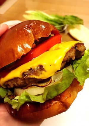 本格的★絶品アボカドチーズバーガー-レシピのメイン写真