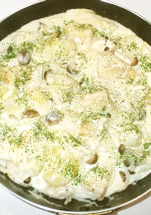 簡単クリームシチュー♪鶏むね肉とじゃが芋-レシピのメイン写真