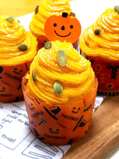 ハロウィンにも♬かぼちゃのカップケーキ♡-レシピのメイン写真