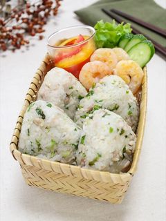 お弁当にも♪カオマンガイ炊き込みご飯♡-レシピのメイン写真