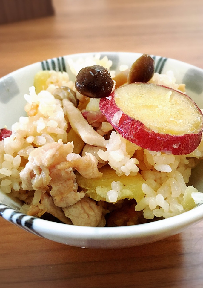 さつまいもとしめじの炊き込みご飯-レシピのメイン写真