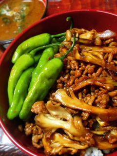 きのことミンチのどんぶり-レシピのメイン写真